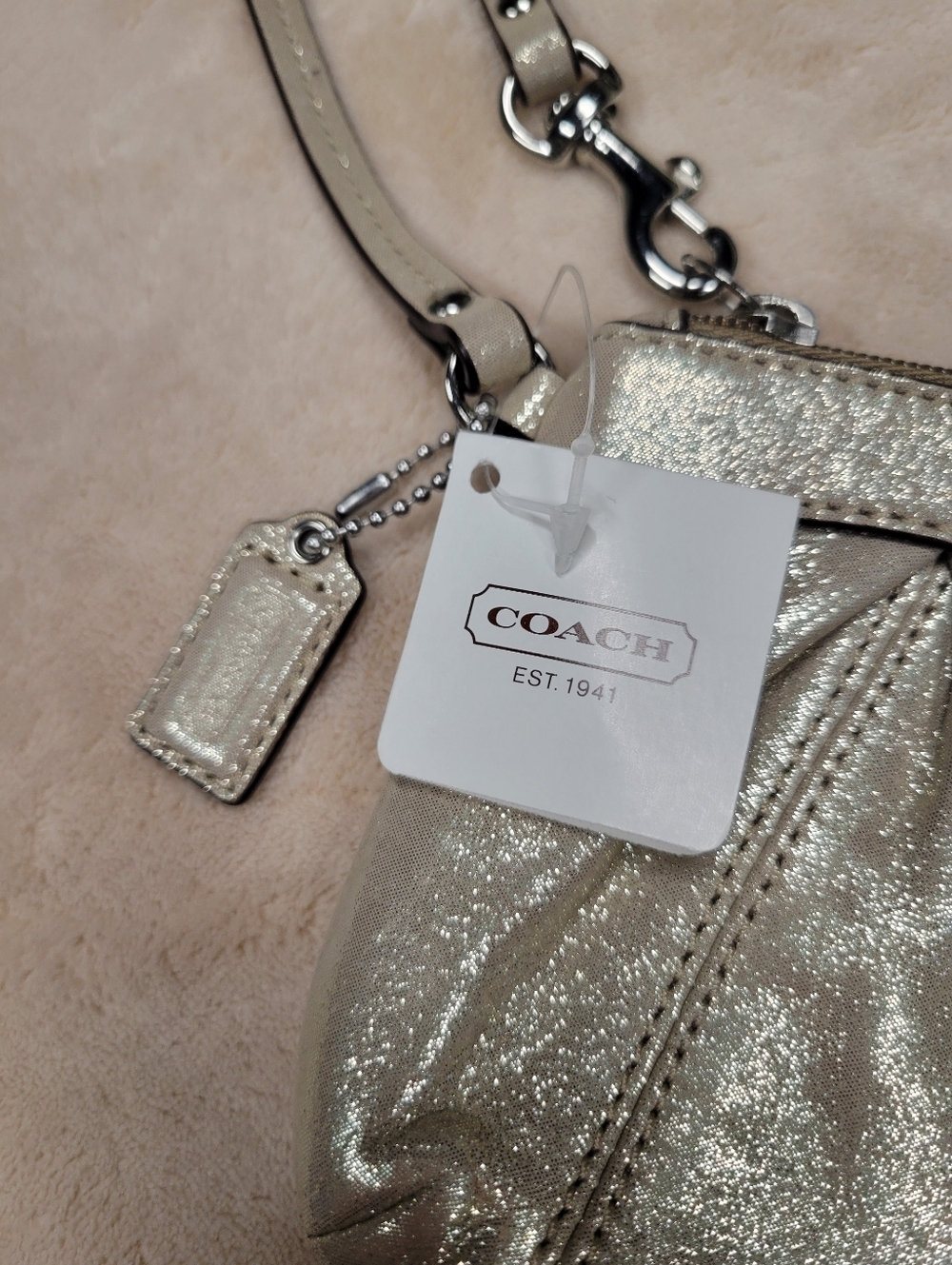 NEW Vintage Coach 2000s Metallic Champagne Gold Wristlet - Deadstock NWT Clutch - Picture 5 of 9